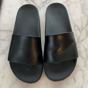 Saturday’s men’s leather slides